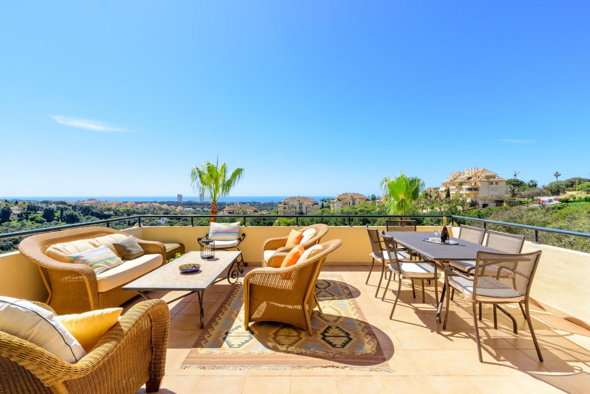 Appartement Elviria Hills Penthouse - Idyllic Golf & Sea View Oasis In *