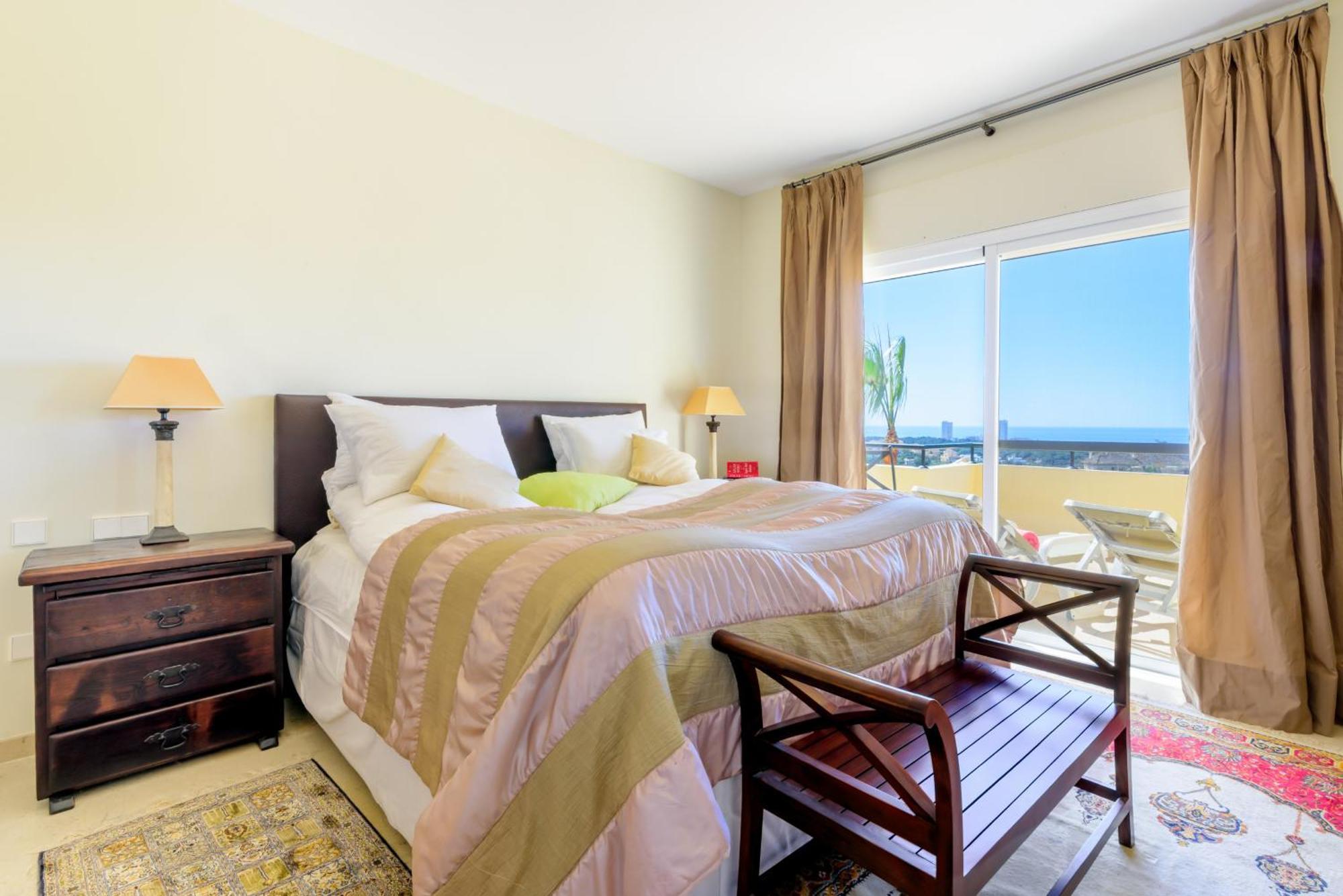 Elviria Hills Penthouse - Idyllic Golf & Sea View Oasis In * Marbellac